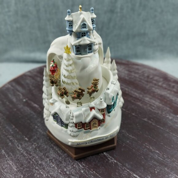 Hallmark Keepsake Merry Christmas To All Magic Musical Animated Ornament With Li - Picture 6 of 14